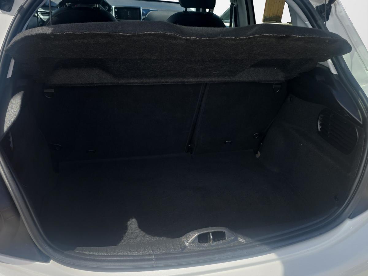 peugeot-208-2016-diesel-1560cc