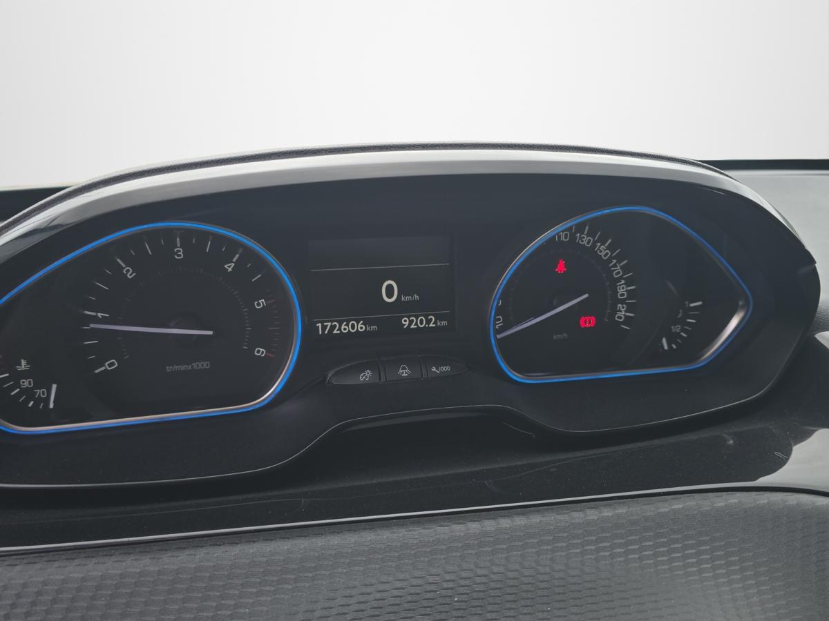 peugeot-2008-2016-diesel-1560cc