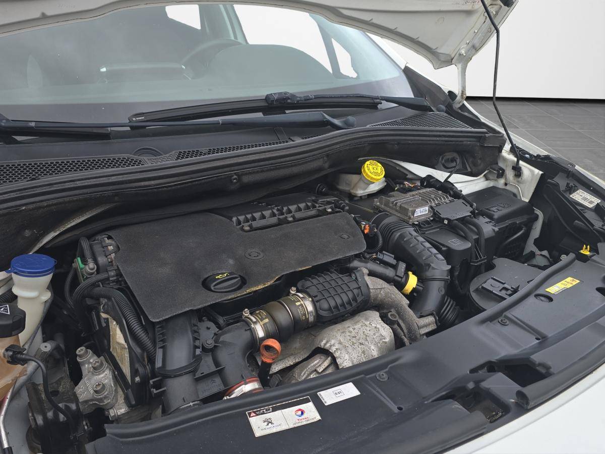 peugeot-2008-2016-diesel-1560cc