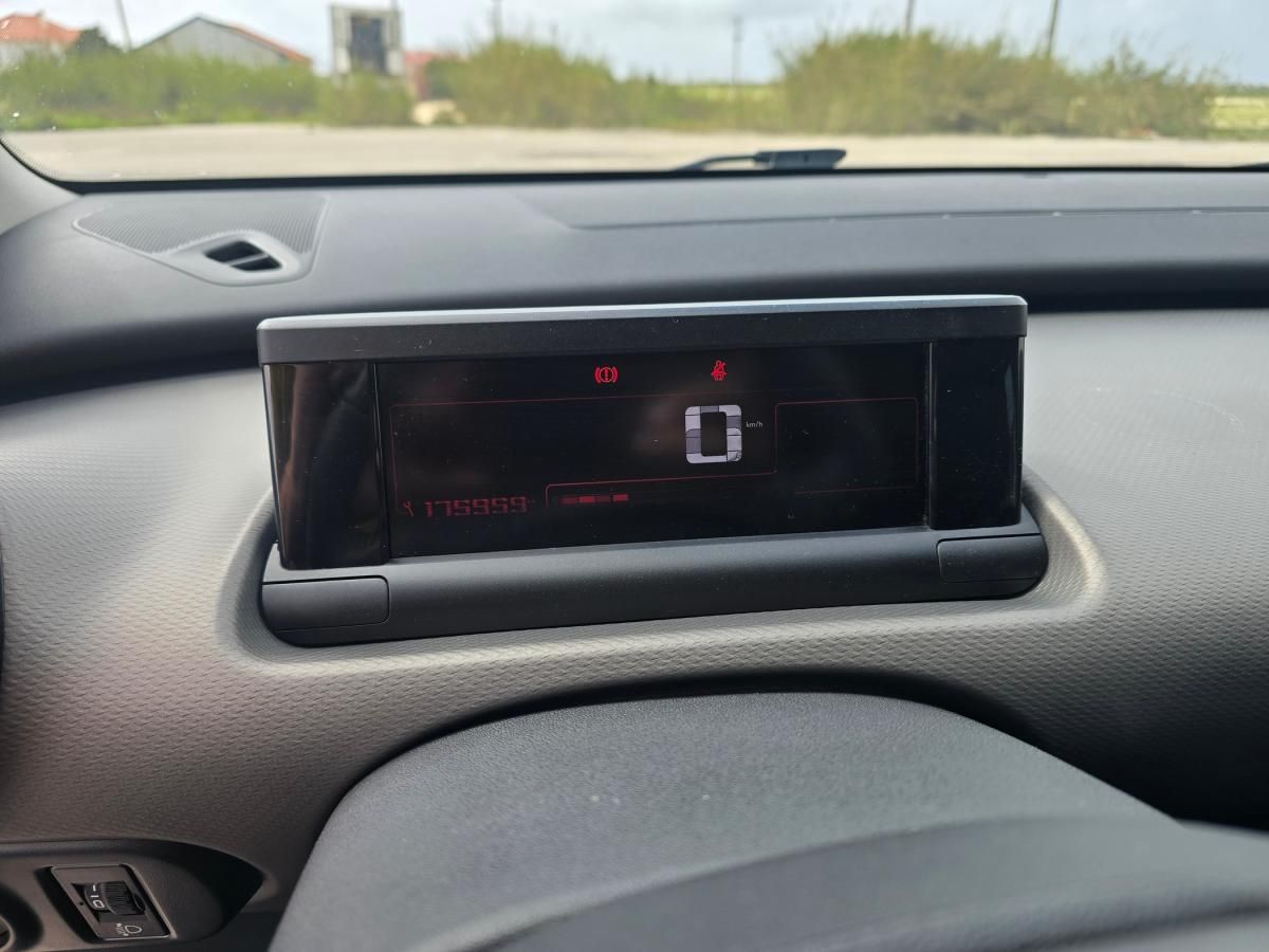 citroen-c4-cactus-2016-diesel-1499cc