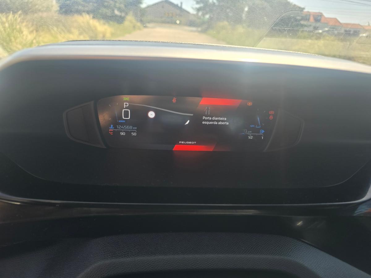 peugeot-308-2022-diesel-1499cc