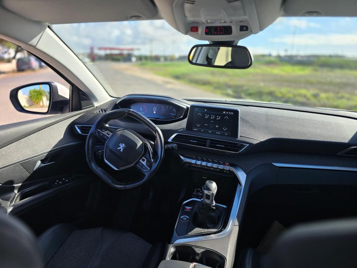 peugeot-5008-2019-diesel-1499cc