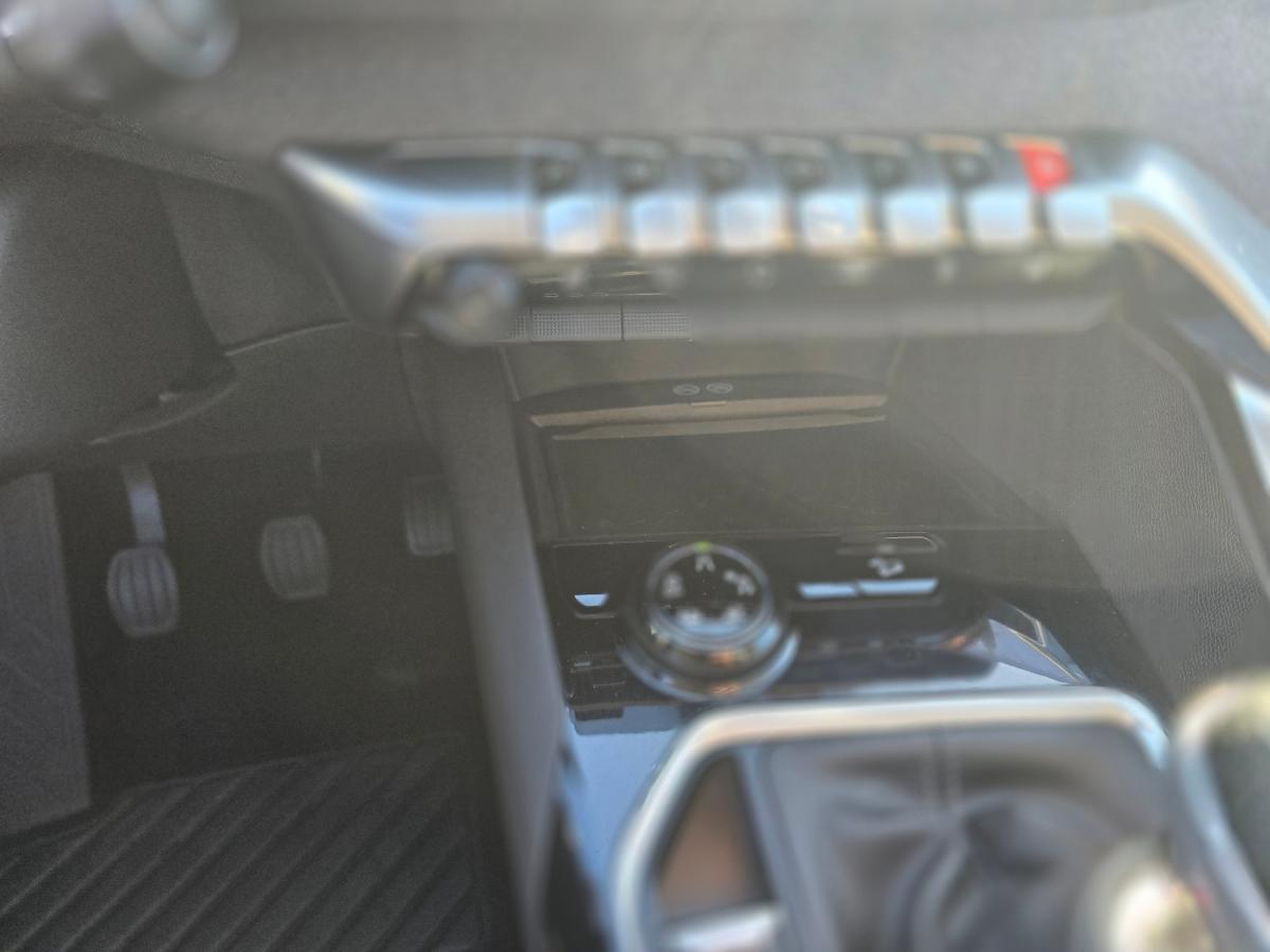 peugeot-5008-2019-diesel-1499cc