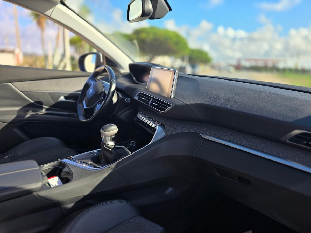 peugeot-5008-2019-diesel-1499cc
