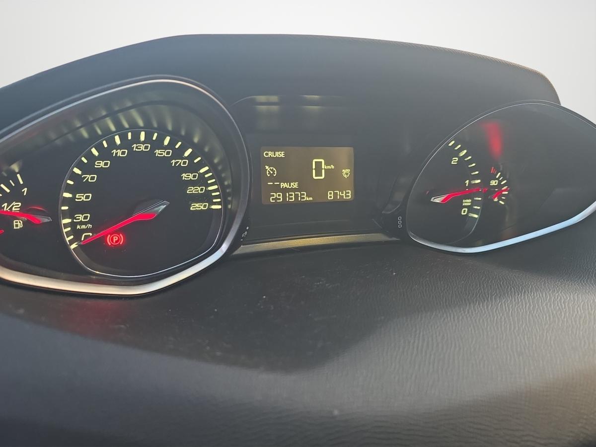 peugeot-308-sw-2017-diesel-1560cc