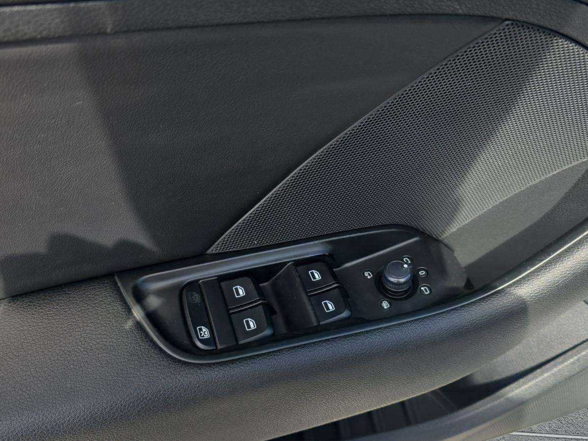 audi-a3-sportback-2015-diesel-1598cc