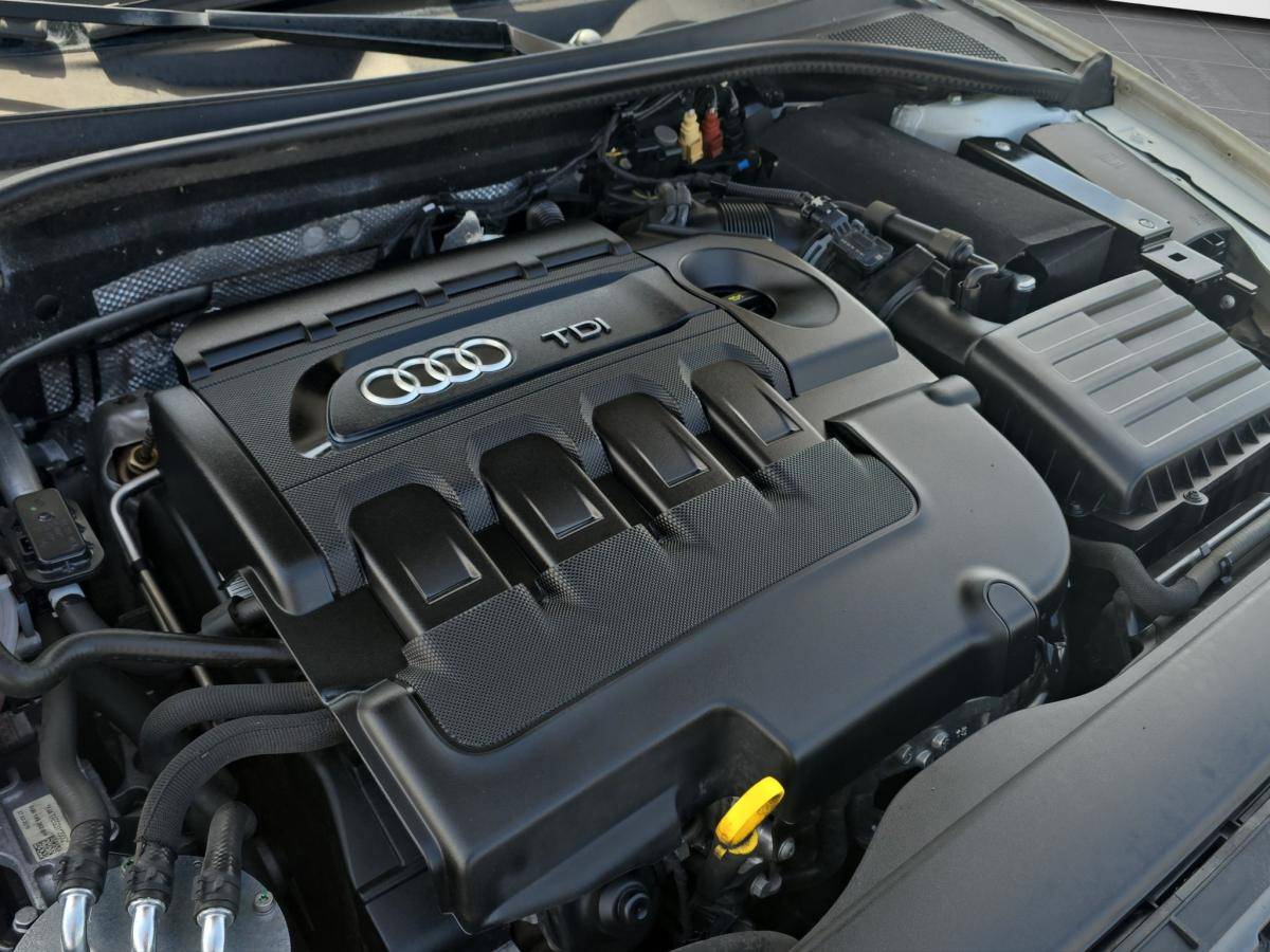 audi-a3-sportback-2015-diesel-1598cc