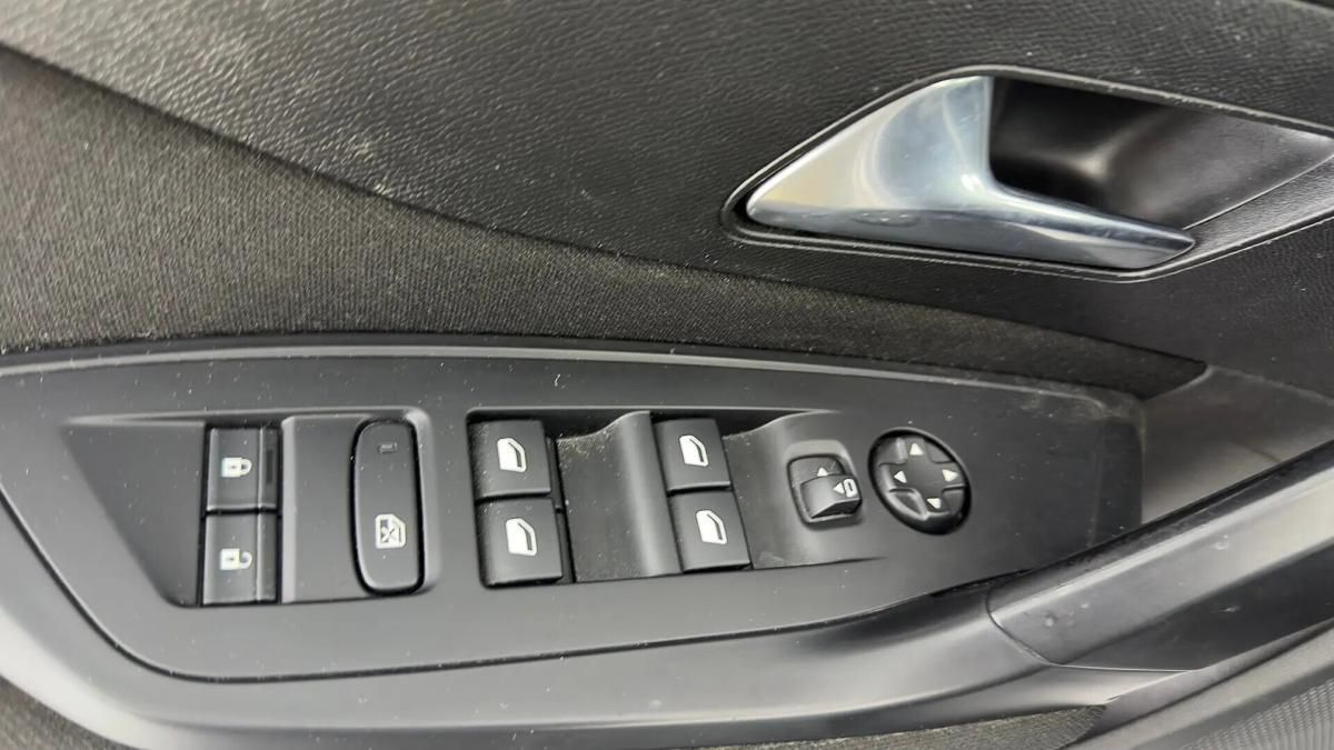 peugeot-308-sw-2022-gasolina-1199cc