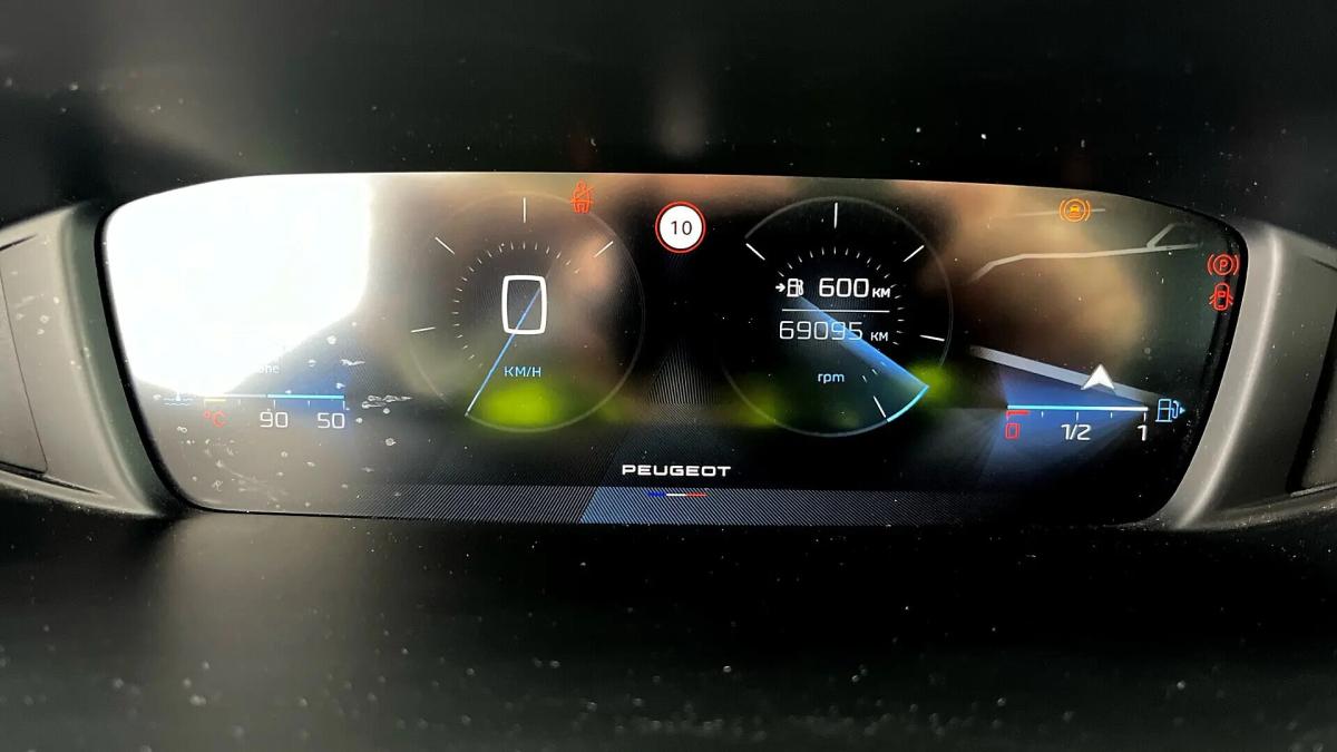 peugeot-308-sw-2022-gasolina-1199cc