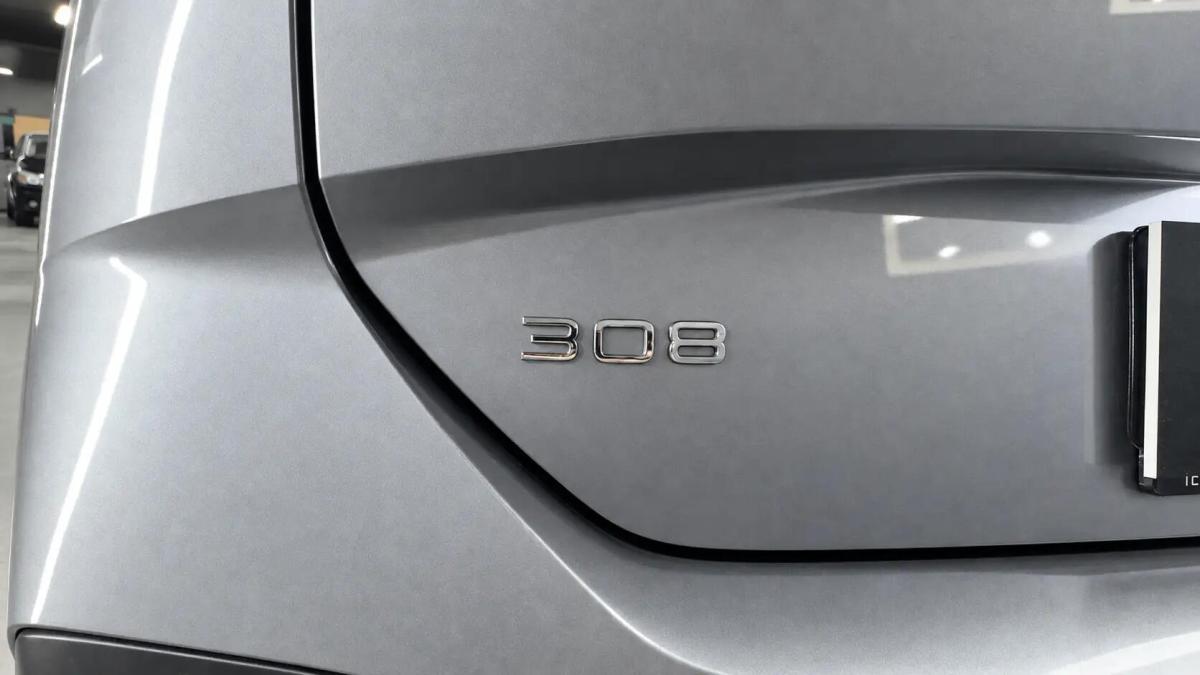 peugeot-308-sw-2022-gasolina-1199cc