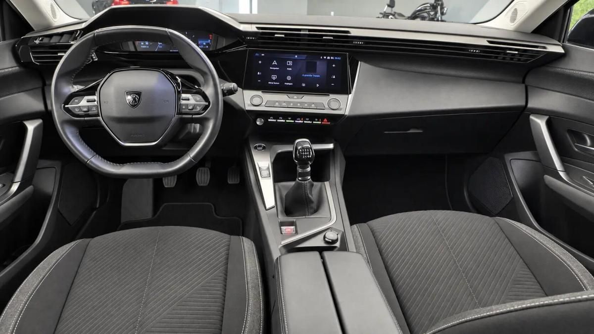 peugeot-308-sw-2022-gasolina-1199cc