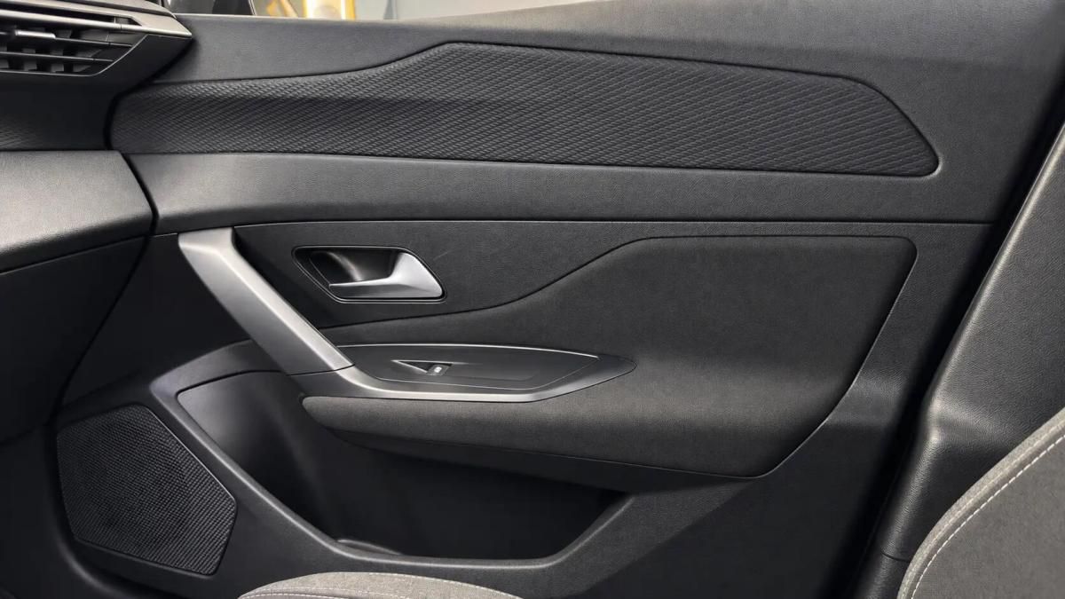 peugeot-308-sw-2022-gasolina-1199cc