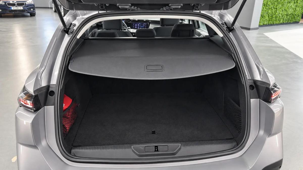 peugeot-308-sw-2022-gasolina-1199cc
