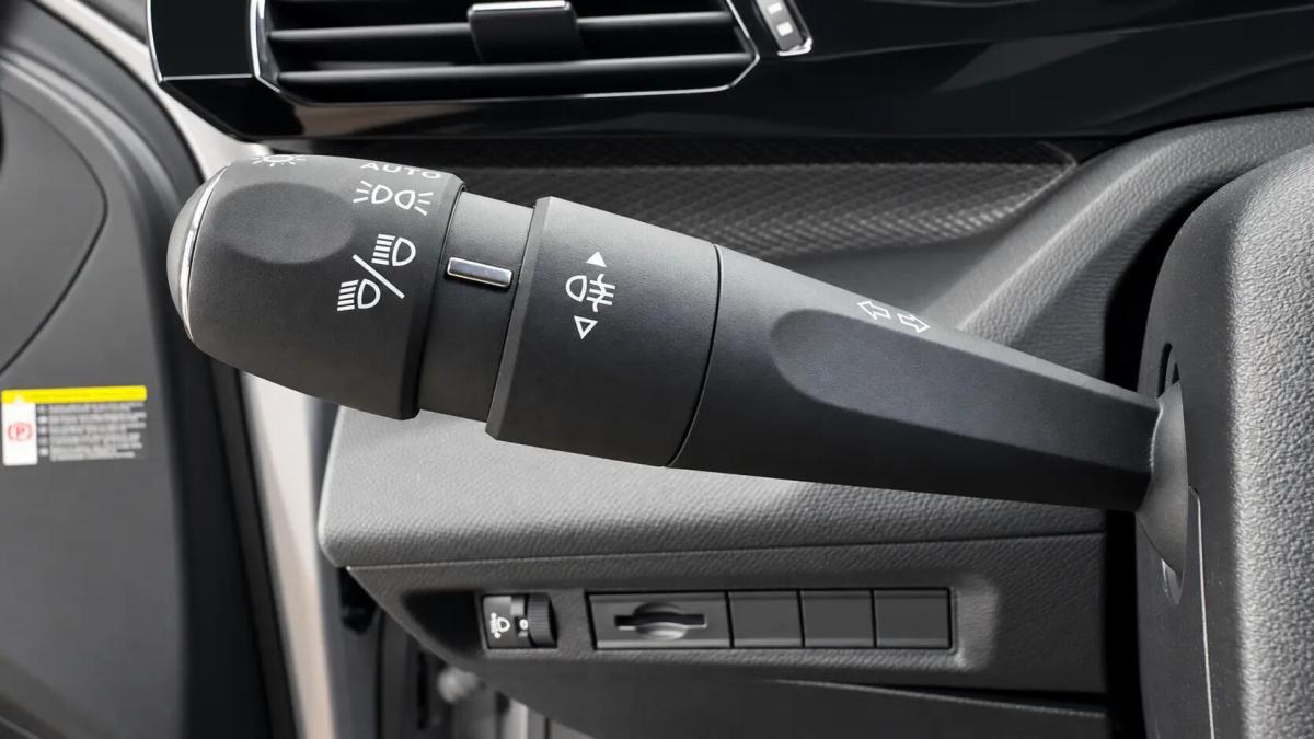 peugeot-308-sw-2022-gasolina-1199cc