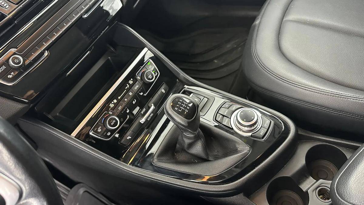 bmw-serie-2-216d-active-tourer-2015-diesel-1496cc