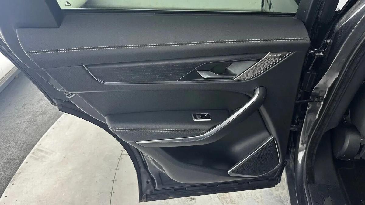 jaguar-f-pace-2022-hibrido-a-gasolina-1997cc