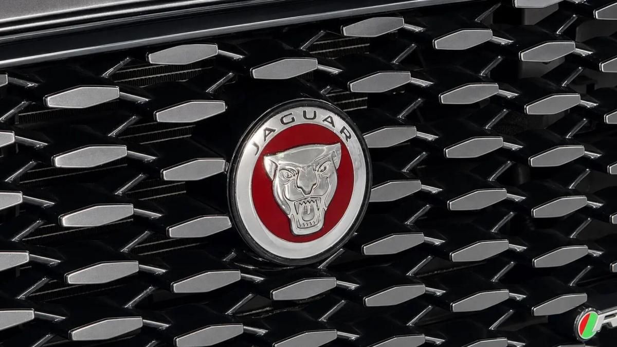 jaguar-f-pace-2022-hibrido-a-gasolina-1997cc