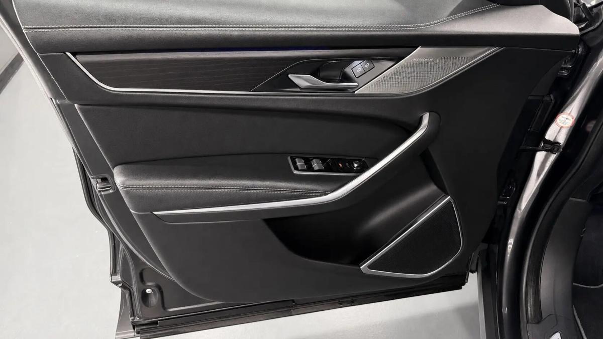 jaguar-f-pace-2022-hibrido-a-gasolina-1997cc