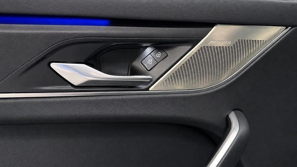 jaguar-f-pace-2022-hibrido-a-gasolina-1997cc