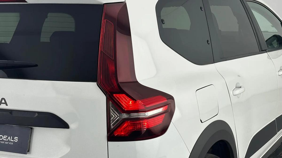 dacia-jogger-2023-gpl-999cc
