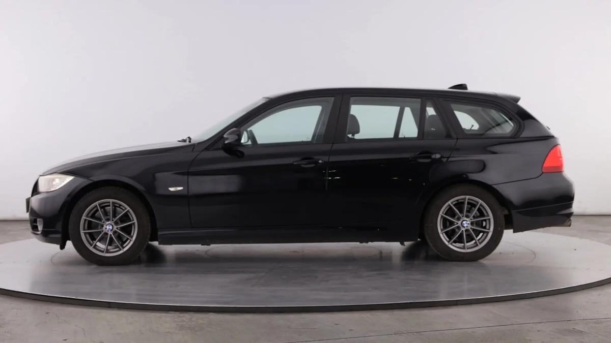 bmw-serie-3-318d-touring-2011-diesel-1995cc