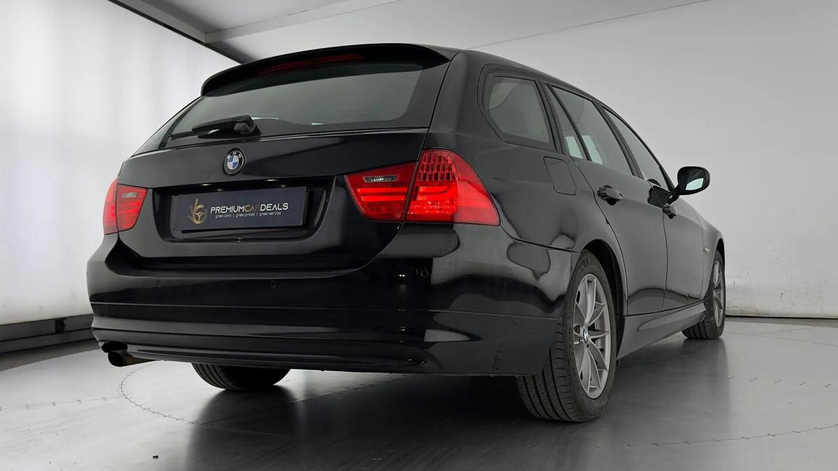 bmw-serie-3-318d-touring-2011-diesel-1995cc