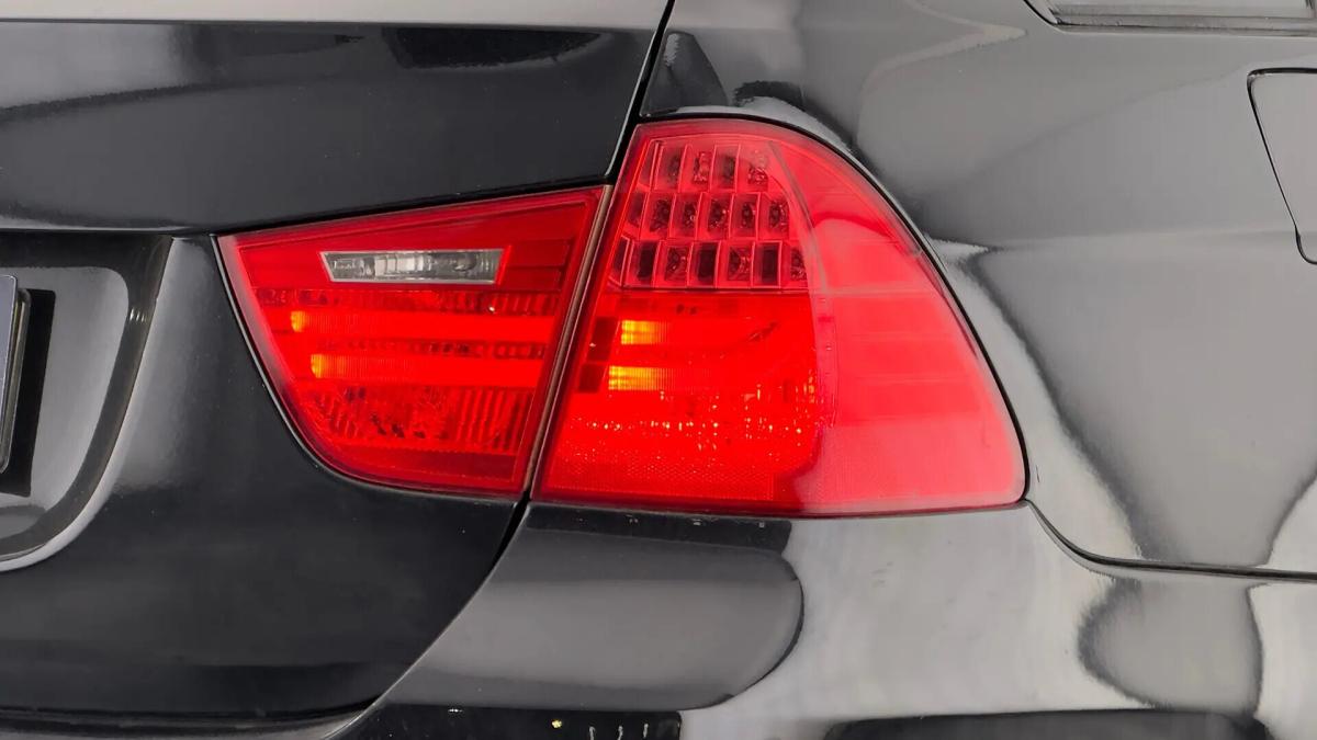 bmw-serie-3-318d-touring-2011-diesel-1995cc