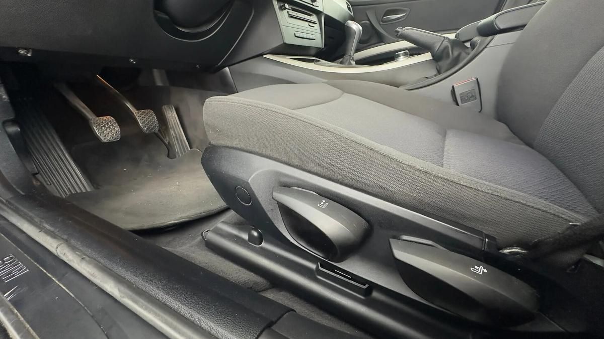 bmw-serie-3-318d-touring-2011-diesel-1995cc