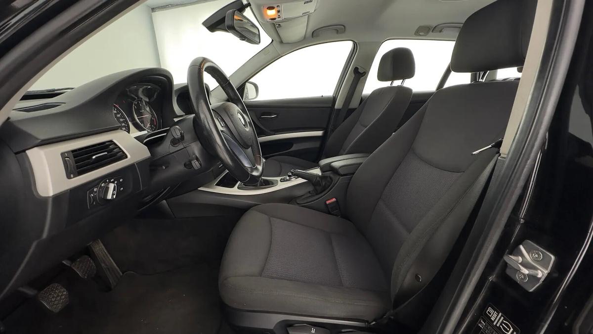 bmw-serie-3-318d-touring-2011-diesel-1995cc