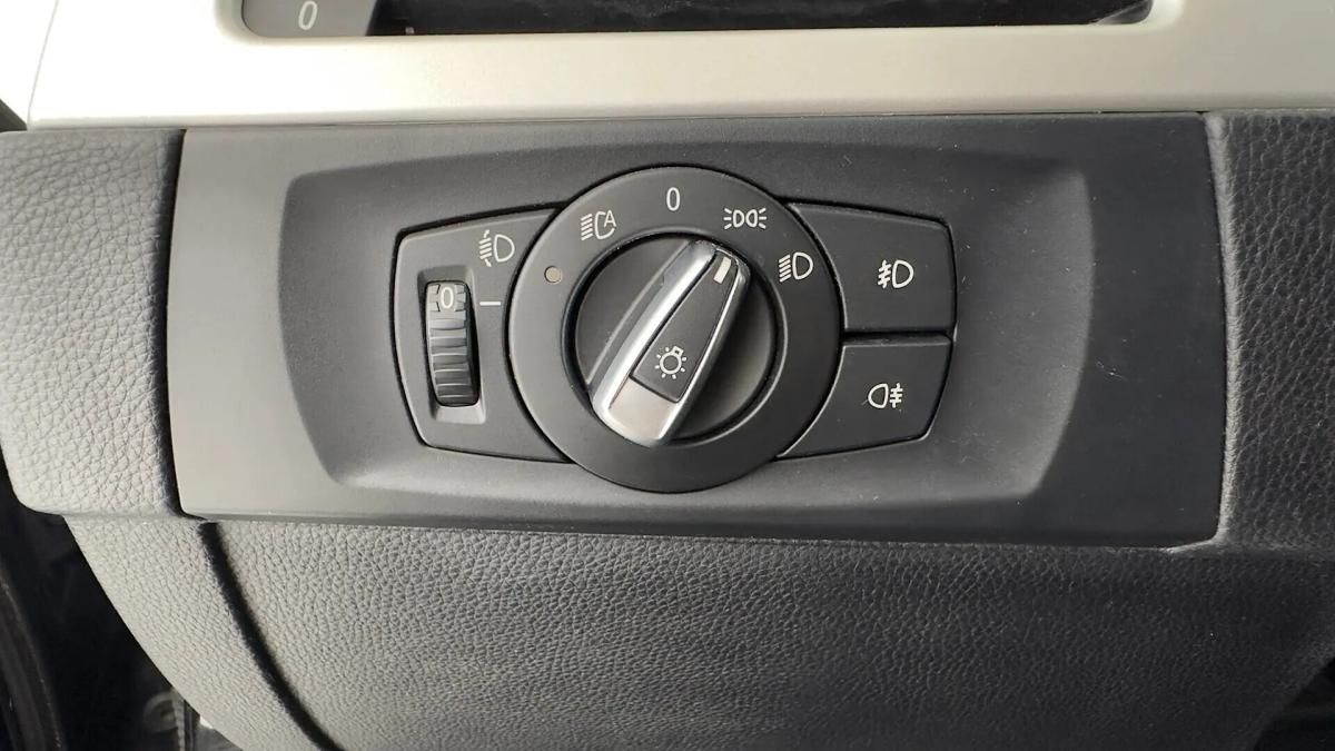 bmw-serie-3-318d-touring-2011-diesel-1995cc