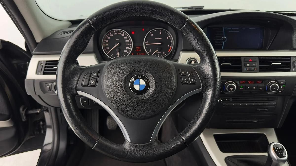 bmw-serie-3-318d-touring-2011-diesel-1995cc