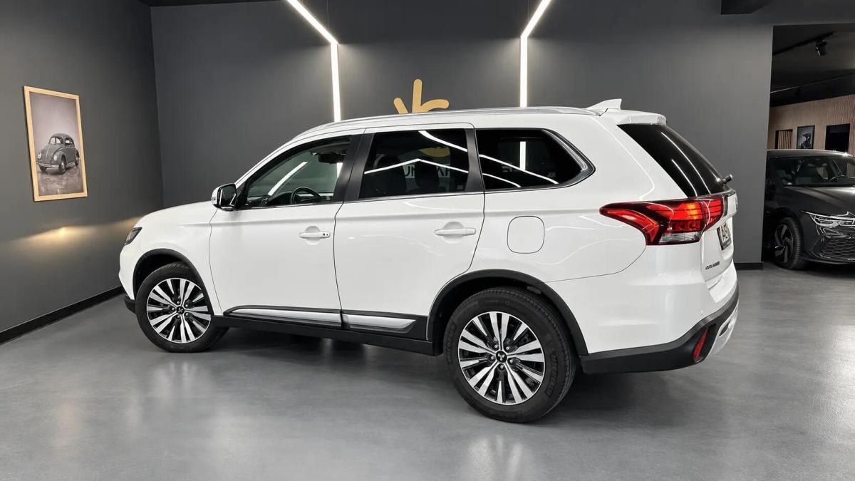 mitsubishi-outlander-2021-gasolina-1998cc