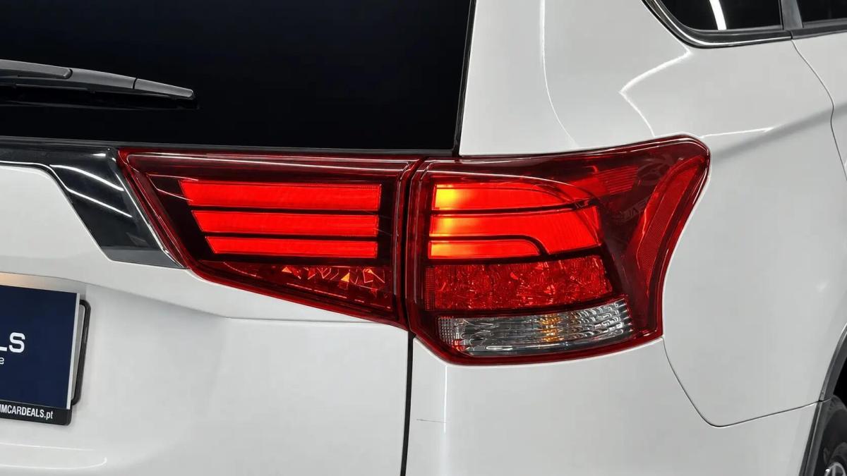 mitsubishi-outlander-2021-gasolina-1998cc