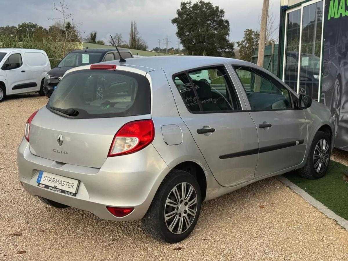 renault-clio-2009-diesel-1461cc