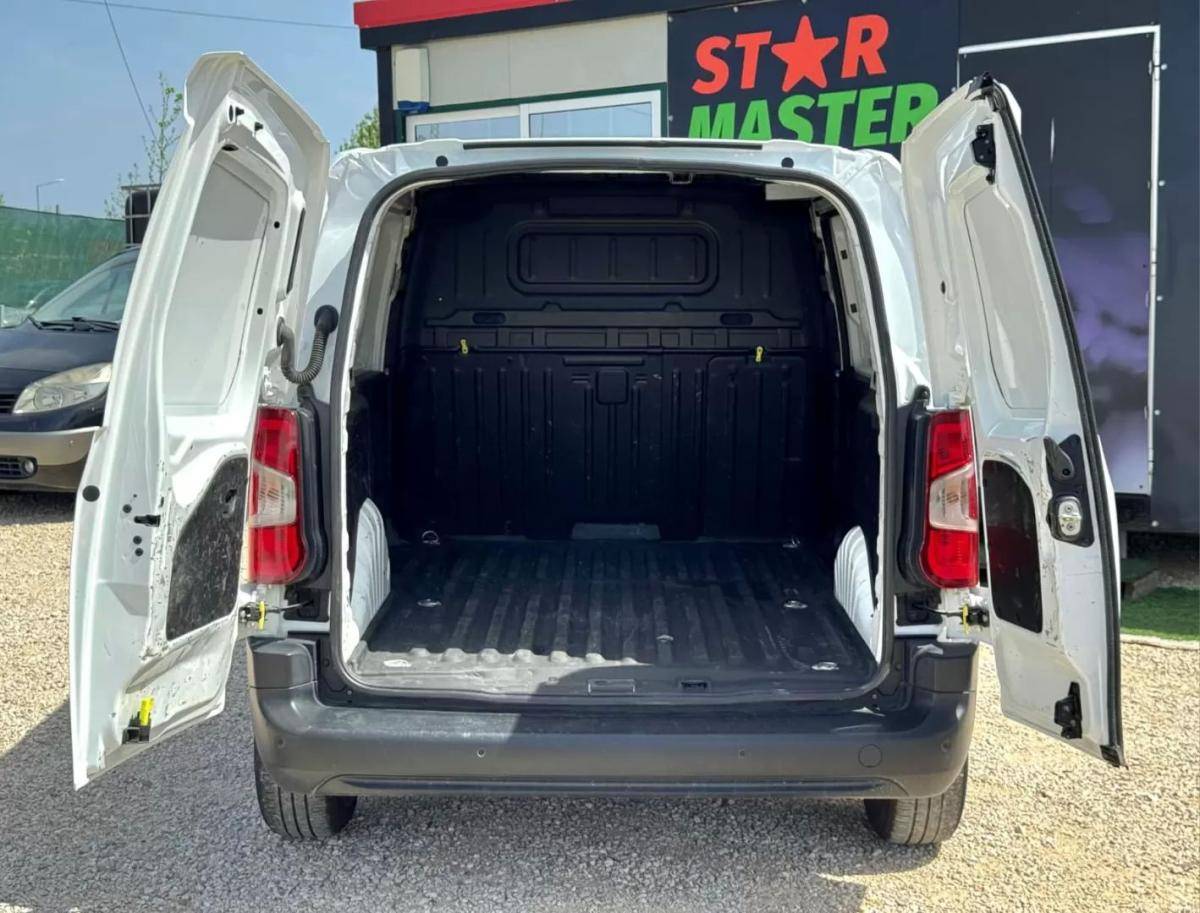citroen-berlingo-2022-diesel-1499cc