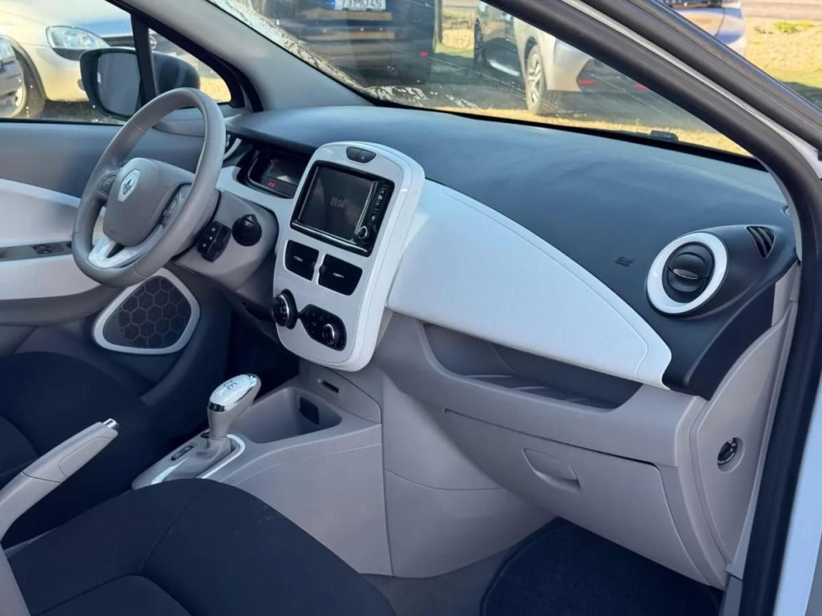 renault-zoe-2017-eletrico-200cc