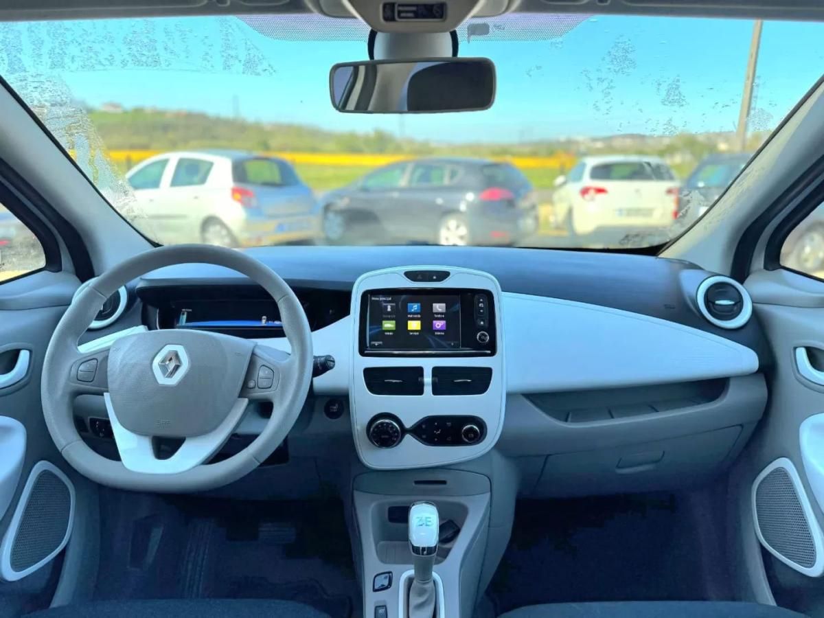 renault-zoe-2017-eletrico-200cc