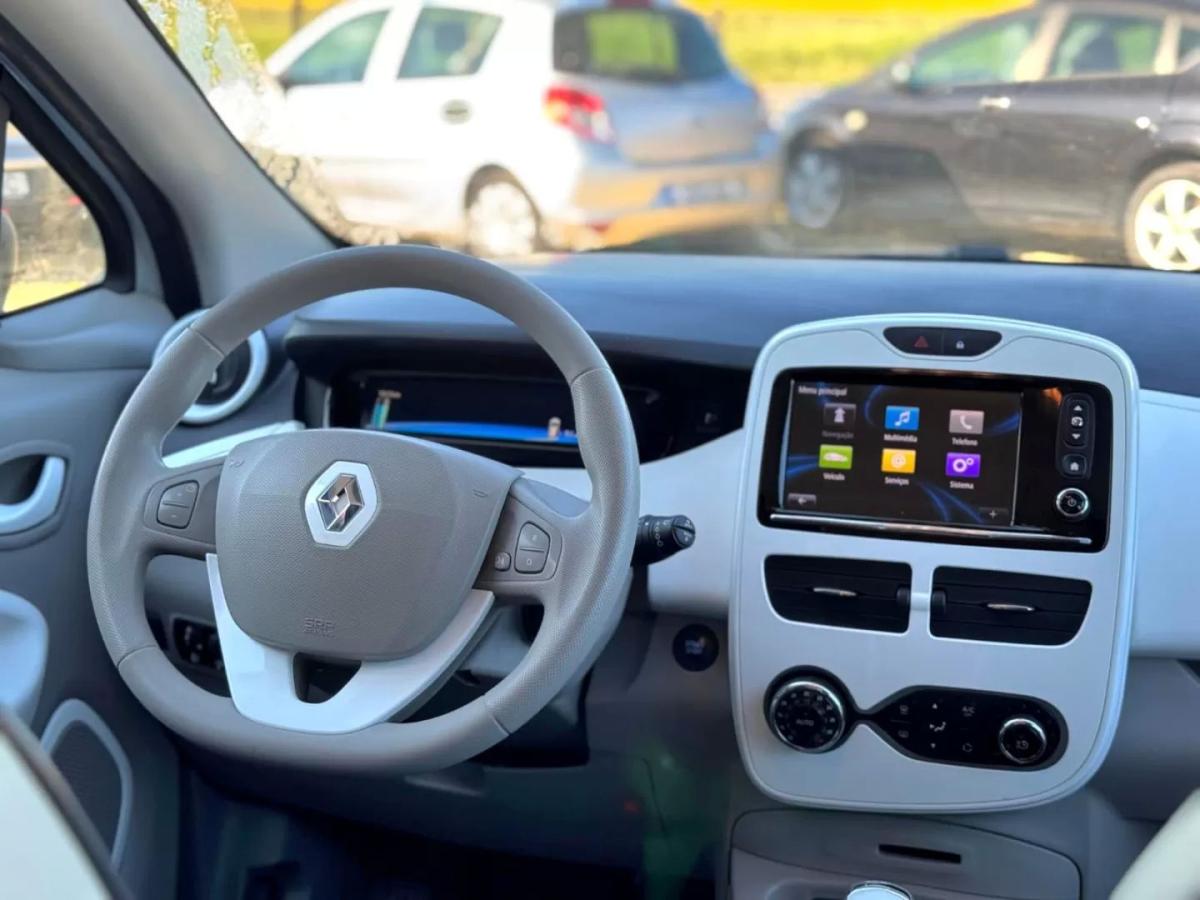 renault-zoe-2017-eletrico-200cc