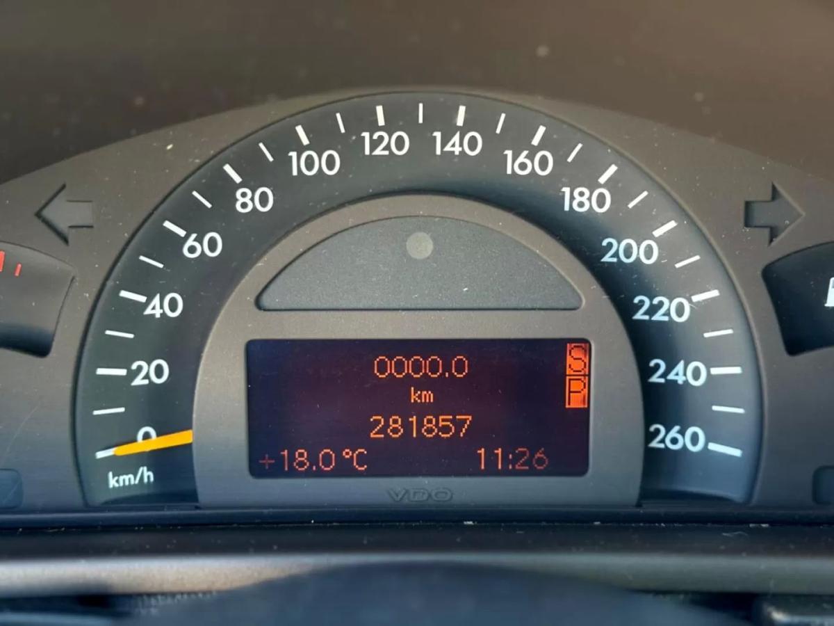 mercedes-benz-classe-c-2004-diesel-2685cc