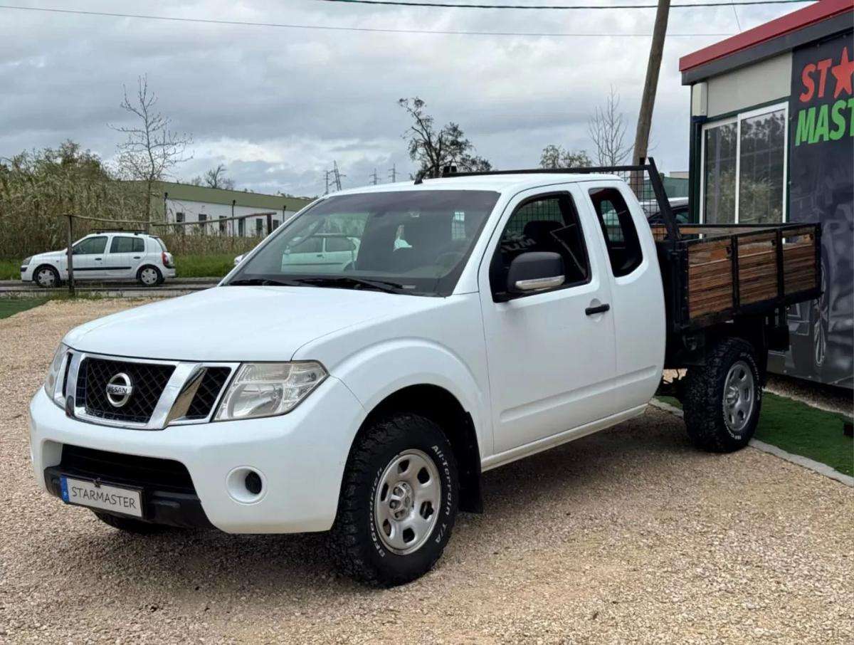 nissan-np300-navara-2011-diesel-2488cc