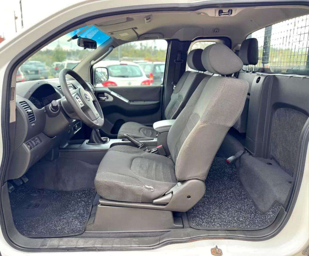 nissan-np300-navara-2011-diesel-2488cc