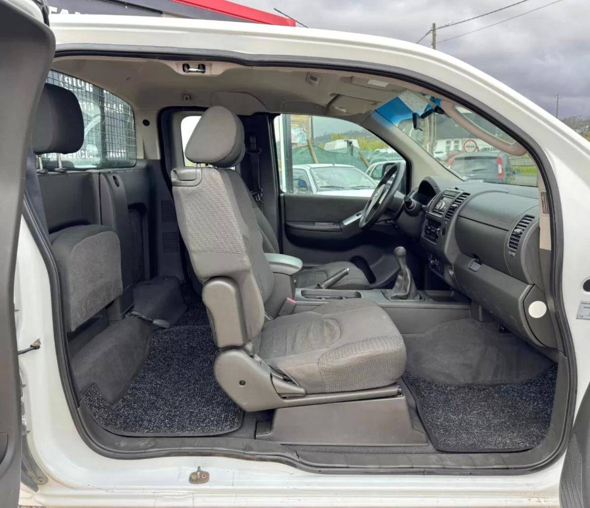 nissan-np300-navara-2011-diesel-2488cc