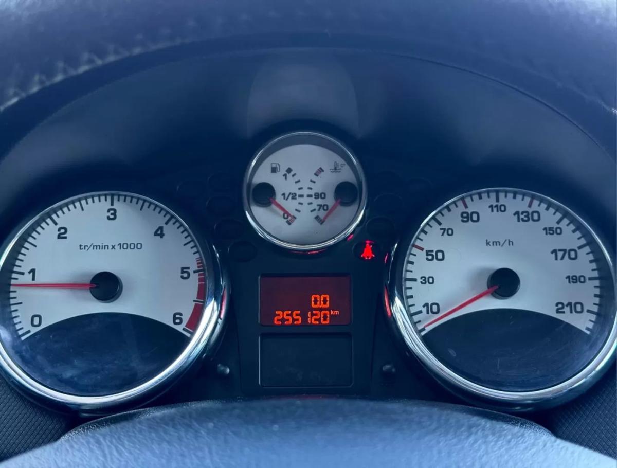 peugeot-207-2010-diesel-1398cc