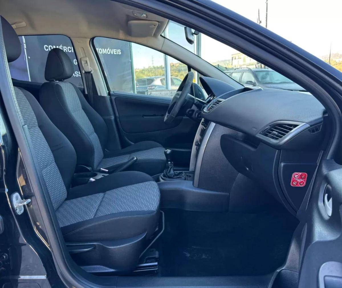 peugeot-207-2010-diesel-1398cc