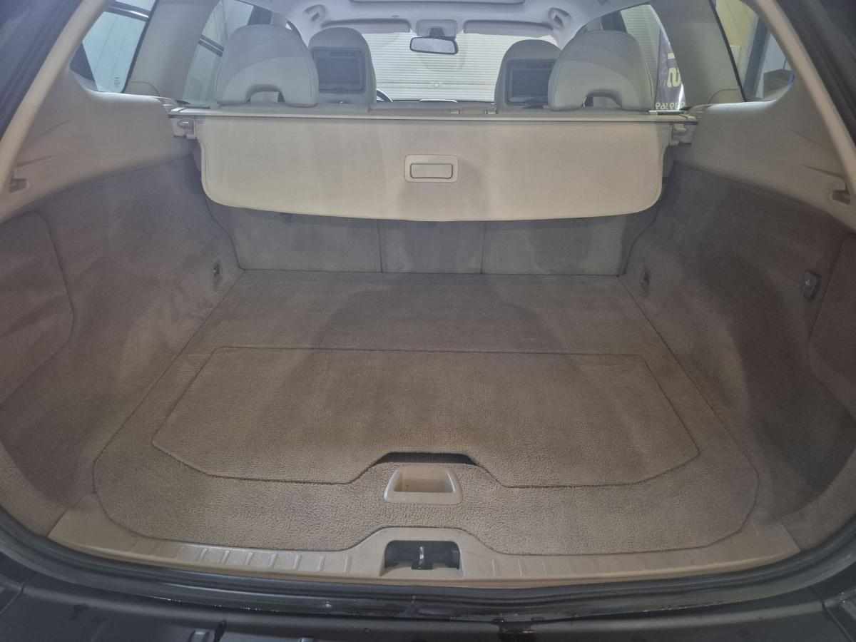 volvo-xc60-d5-2-4-awd-2009-diesel-2400cc