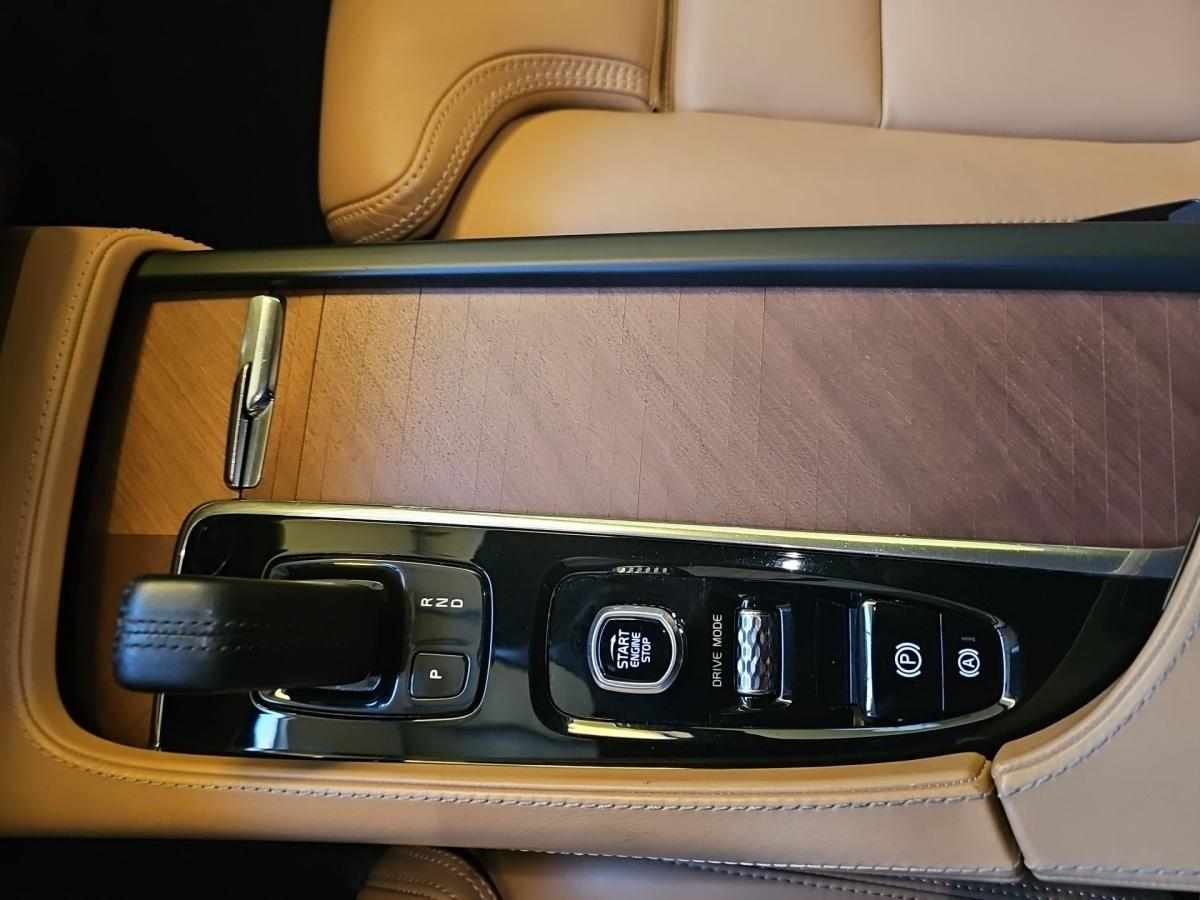 volvo-xc90-t8-twin-engine-awd-2019-gasolina-1969cc