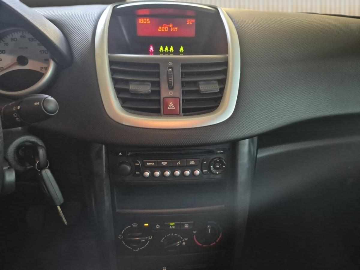 peugeot-207-1-4-hdi-2007-diesel-1398cc