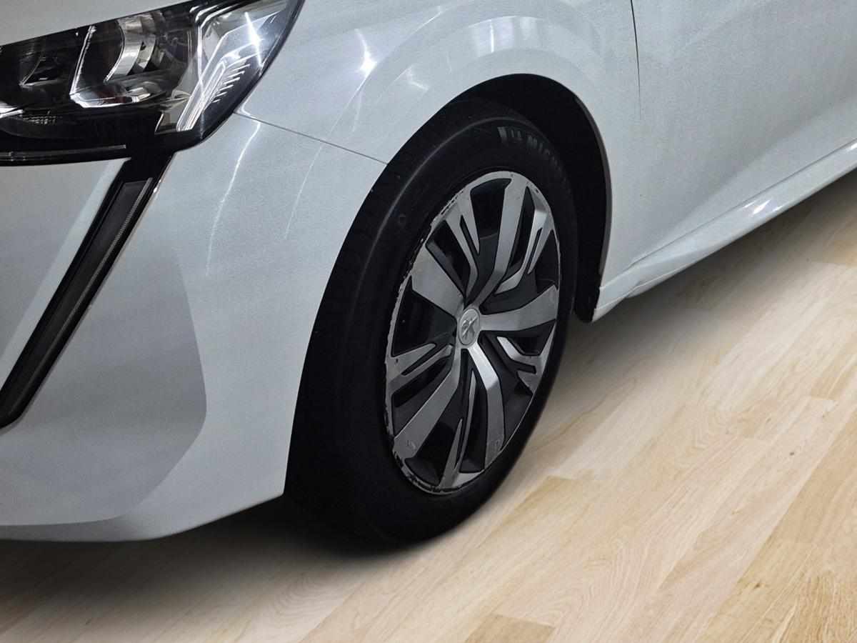 peugeot-208-1-2-puretech-2023-gasolina-1199cc