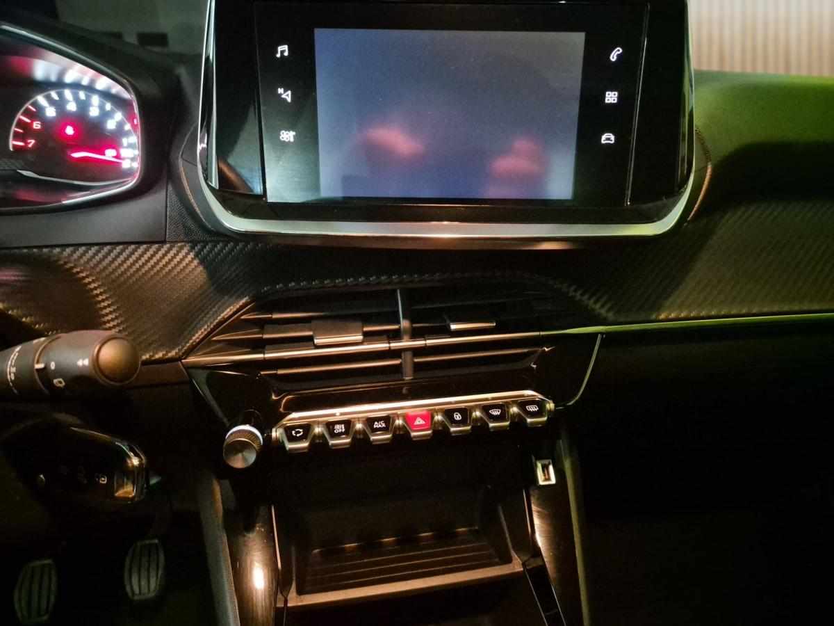 peugeot-208-1-2-puretech-2023-gasolina-1199cc