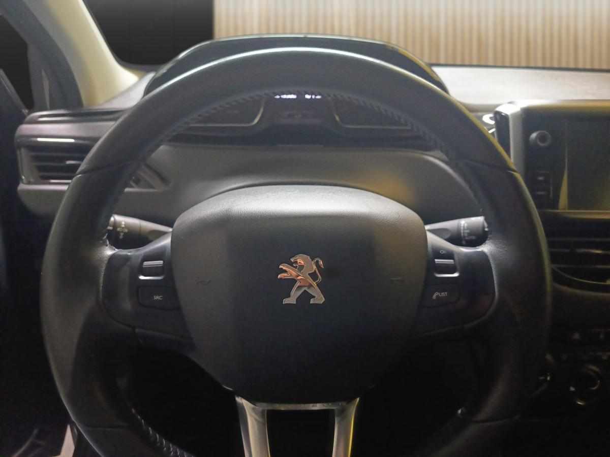 peugeot-208-1-2-vti-2013-gasolina-1199cc